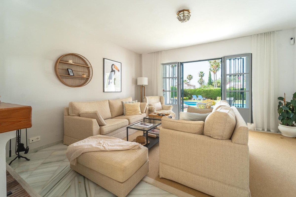 4 bedroom Villas for sale in Elviria – R5418922 4 bedroom Villas for sale in Elviria – R5418922
