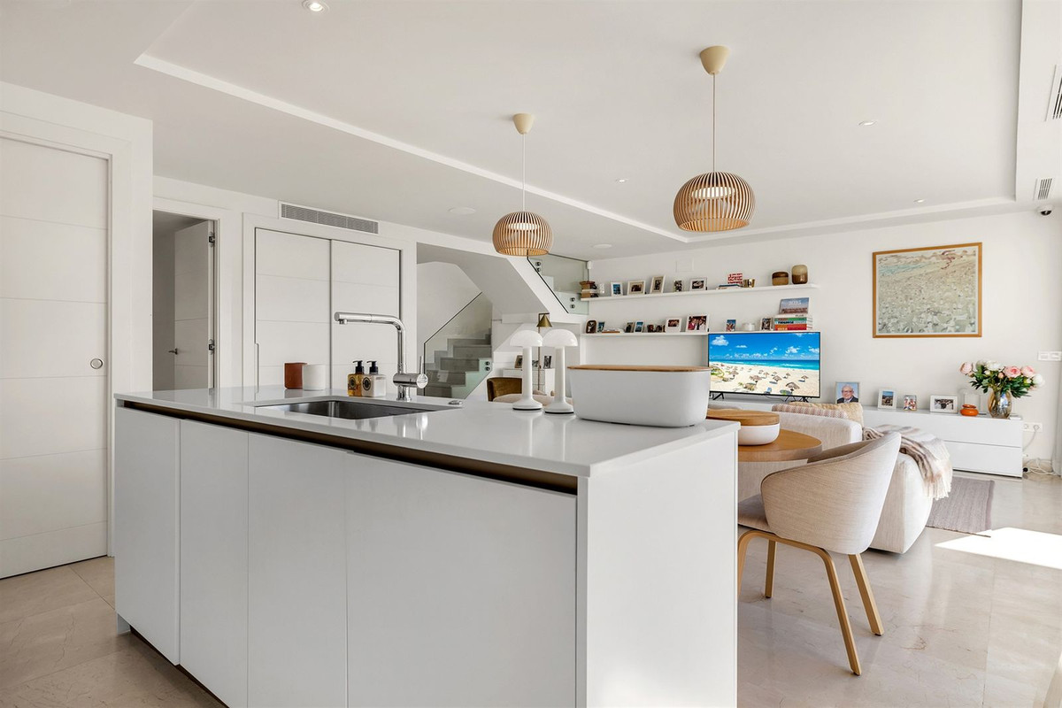 3 bedroom Apartments for sale in Nueva Andalucía – R5333335
