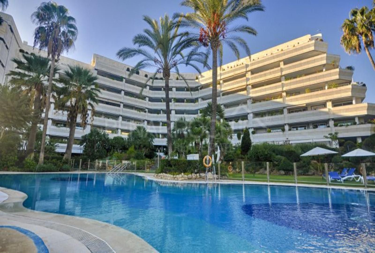 Apartamentos de 2 dormitorios en venta en Marbella – R5070340 Apartamentos de 2 dormitorios en venta en Marbella – R5070340