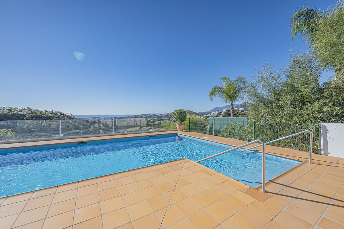 Apartamentos de 2 dormitorios en venta en Benahavís – R5236168 Apartamentos de 2 dormitorios en venta en Benahavís – R5236168