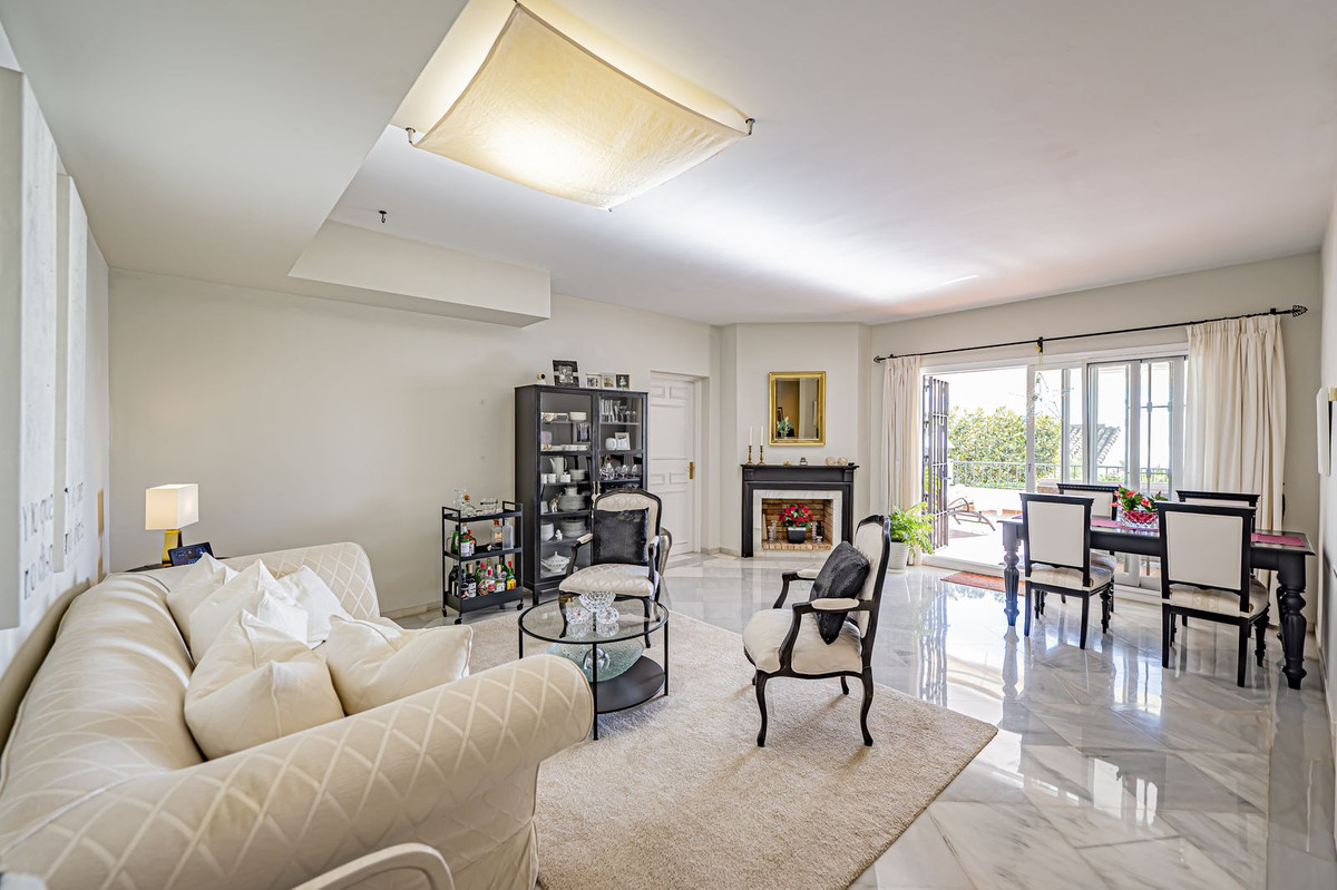 Apartamentos de 2 dormitorios en venta en Benahavís – R5236168 Apartamentos de 2 dormitorios en venta en Benahavís – R5236168