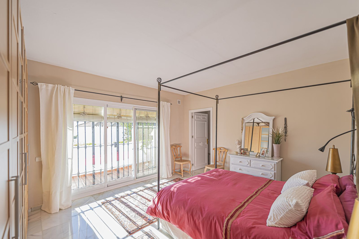 Apartamentos de 2 dormitorios en venta en Benahavís – R5236168 Apartamentos de 2 dormitorios en venta en Benahavís – R5236168