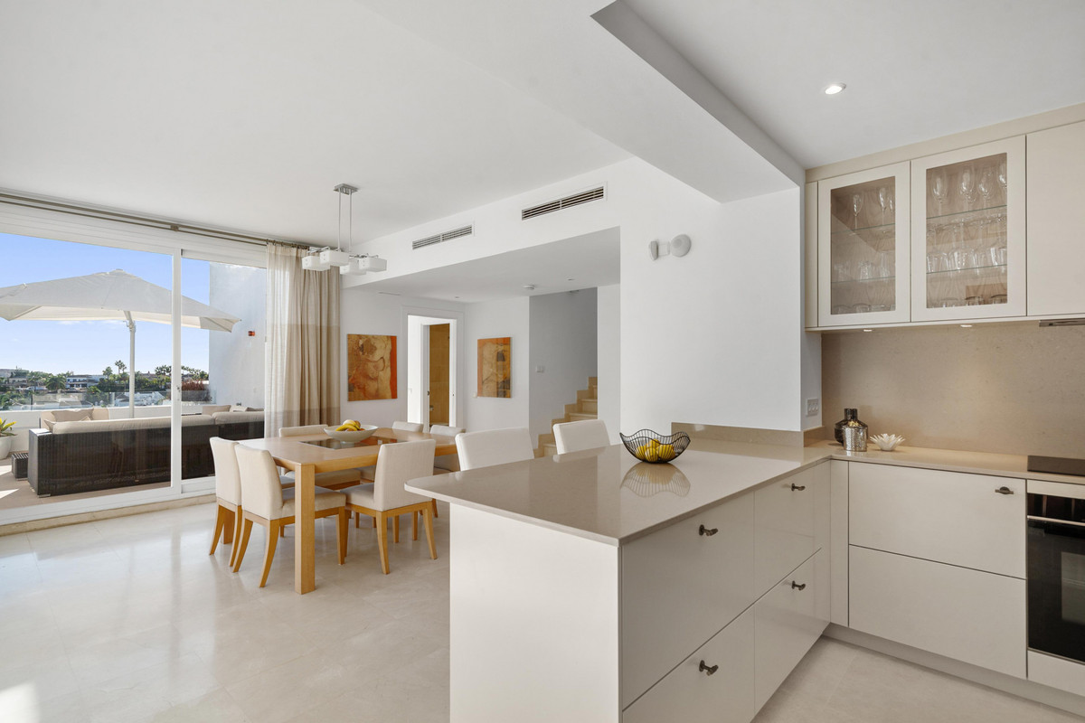 3 bedroom Apartments for sale in Nueva Andalucía – R5209558 3 bedroom Apartments for sale in Nueva Andalucía – R5209558