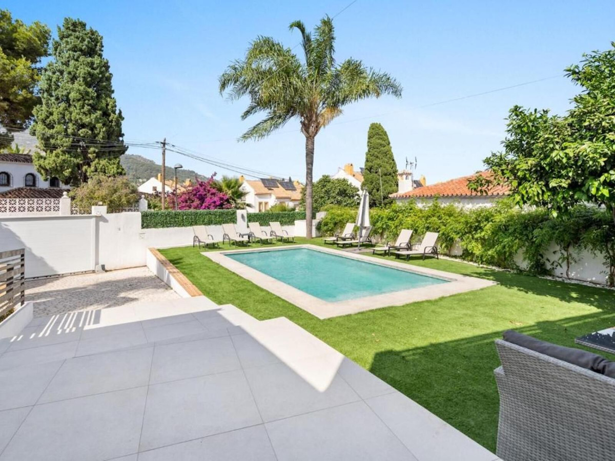 6 bedroom Villas for sale in Marbella – R5444929 6 bedroom Villas for sale in Marbella – R5444929