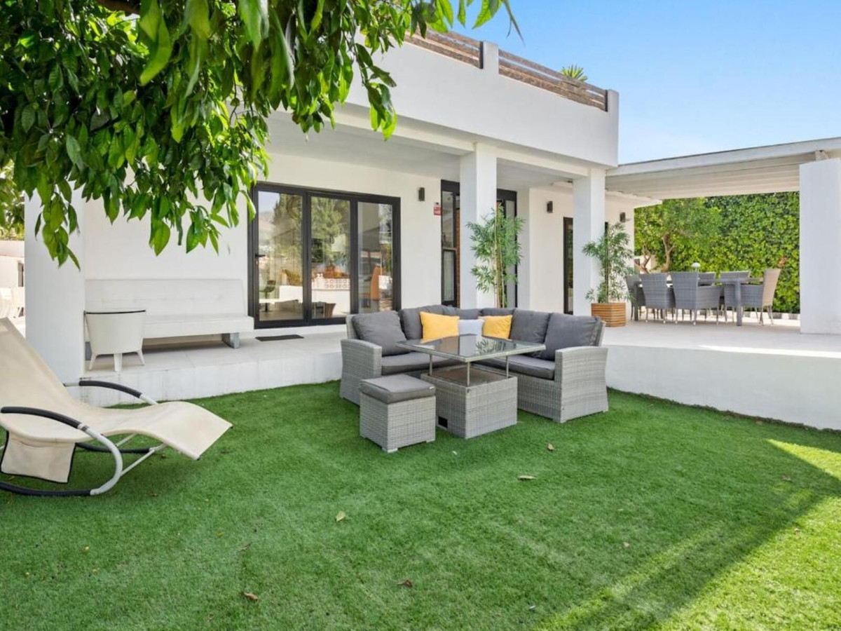 6 bedroom Villas for sale in Marbella – R5444929 6 bedroom Villas for sale in Marbella – R5444929