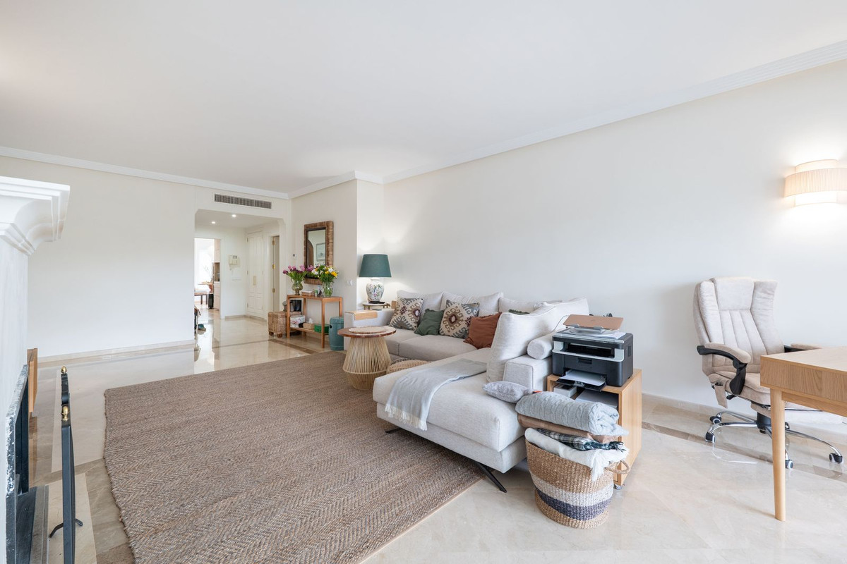 2 bedroom Apartments for sale in Los Monteros – R5327572 2 bedroom Apartments for sale in Los Monteros – R5327572