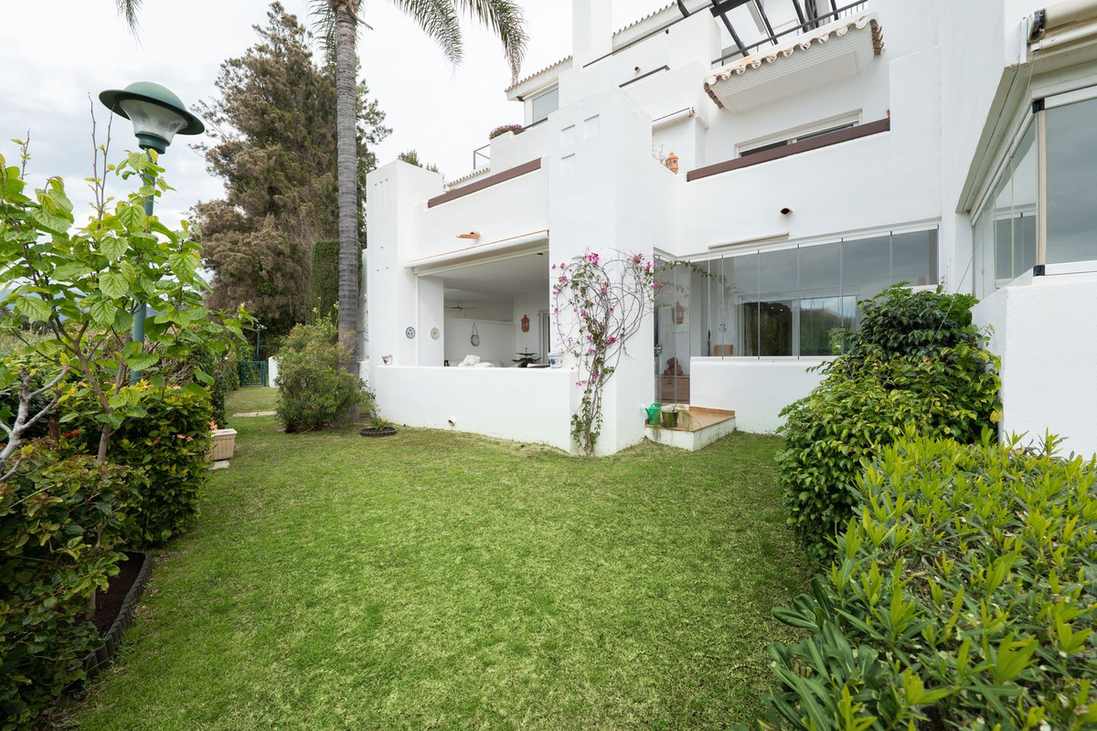 2 bedroom Apartments for sale in Los Monteros – R5327572 2 bedroom Apartments for sale in Los Monteros – R5327572