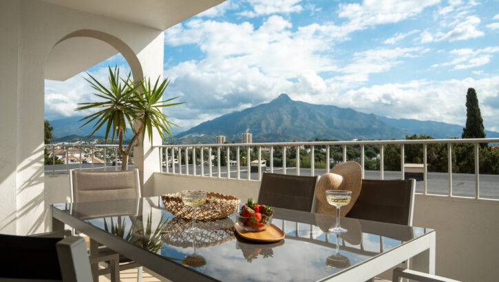 Apartamentos de 4 dormitorios en venta en Nueva Andalucía – R5383246 Apartamentos de 4 dormitorios en venta en Nueva Andalucía – R5383246 en