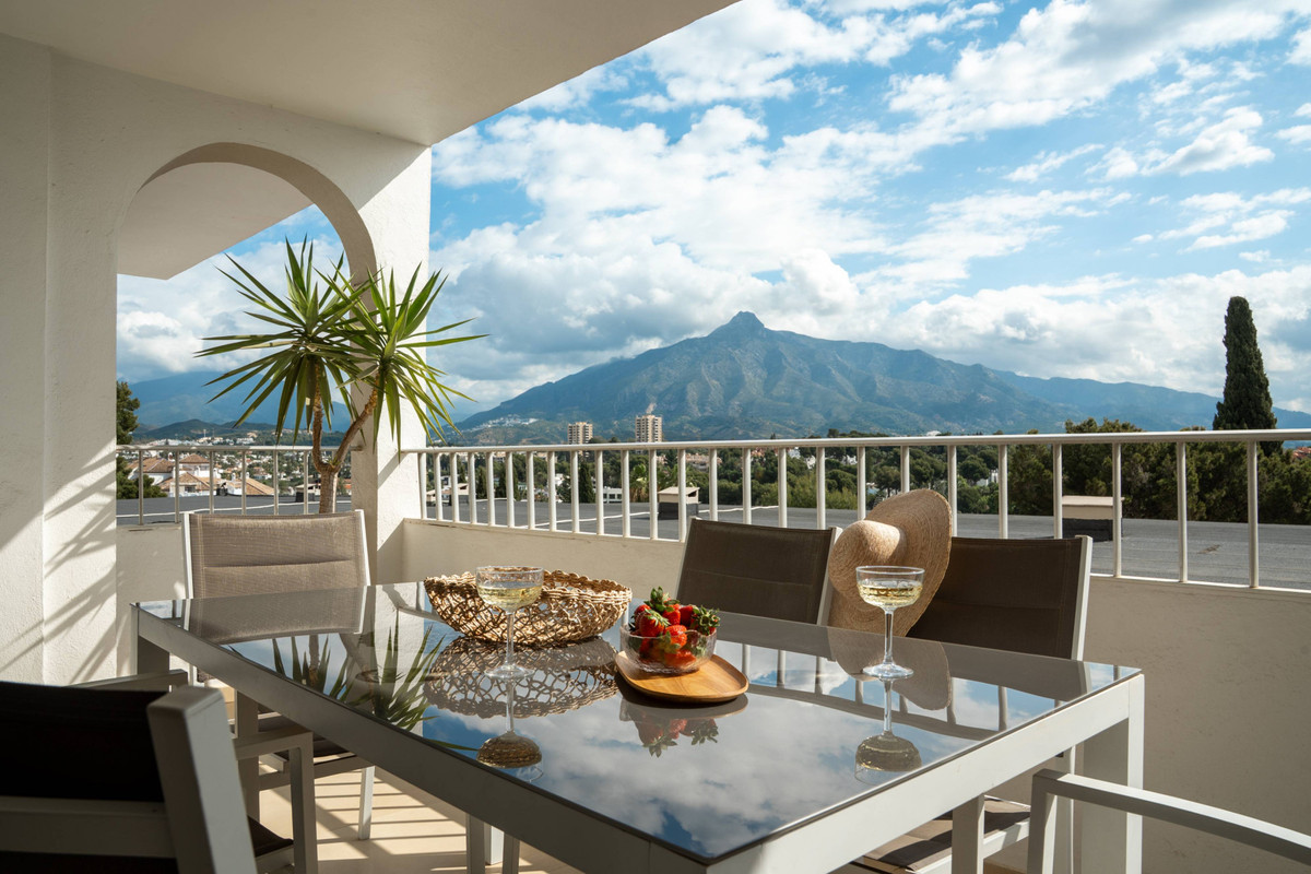 4 bedroom Apartments for sale in Nueva Andalucía – R5383246 4 bedroom Apartments for sale in Nueva Andalucía – R5383246