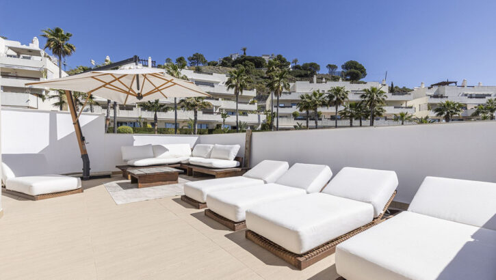Apartamentos de 3 dormitorios en venta en Benahavís – R5356144 Apartamentos de 3 dormitorios en venta en Benahavís – R5356144 en
