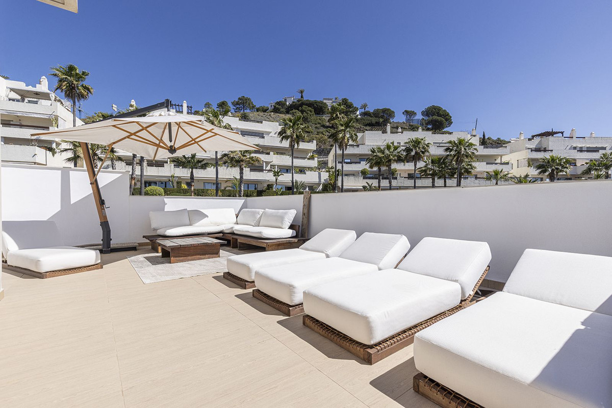 Apartamentos de 3 dormitorios en venta en Benahavís – R5356144 Apartamentos de 3 dormitorios en venta en Benahavís – R5356144