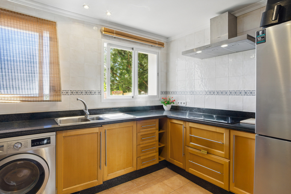 4 bedroom Apartments for sale in Nueva Andalucía – R5010862 4 bedroom Apartments for sale in Nueva Andalucía – R5010862