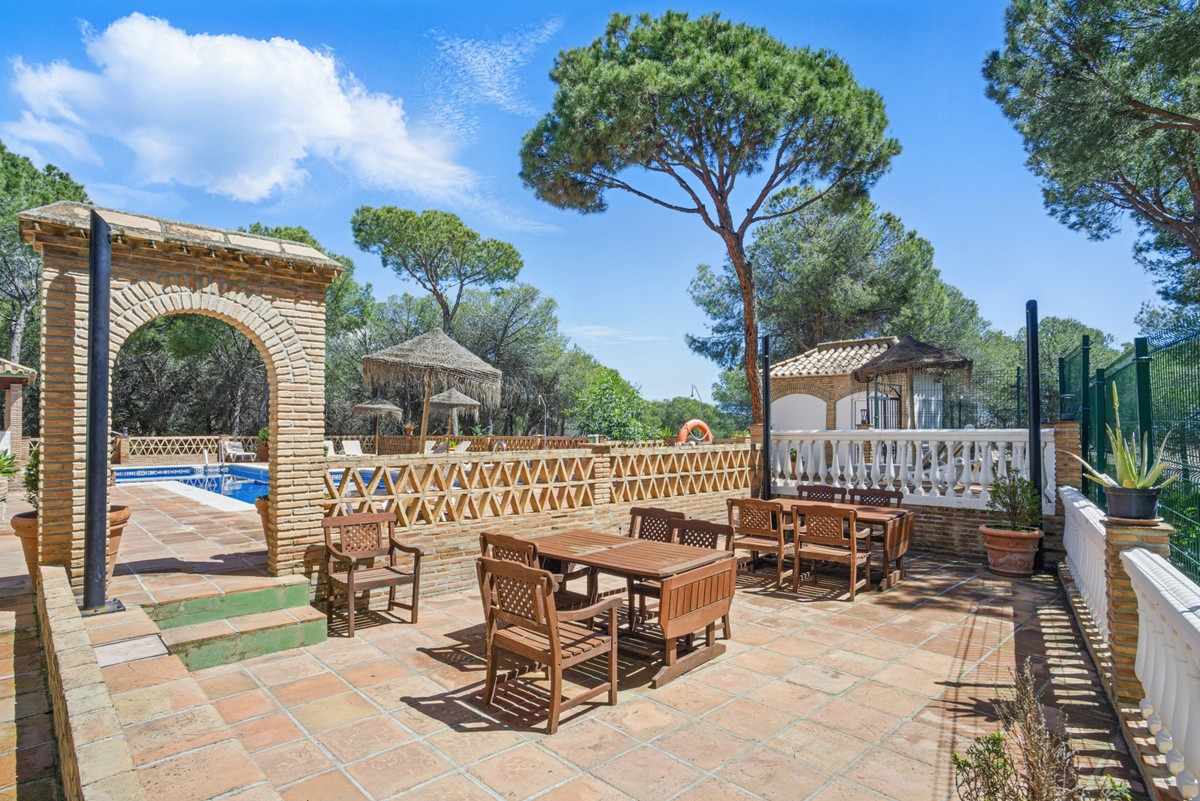 4 bedroom Apartments for sale in Nueva Andalucía – R5010862 4 bedroom Apartments for sale in Nueva Andalucía – R5010862