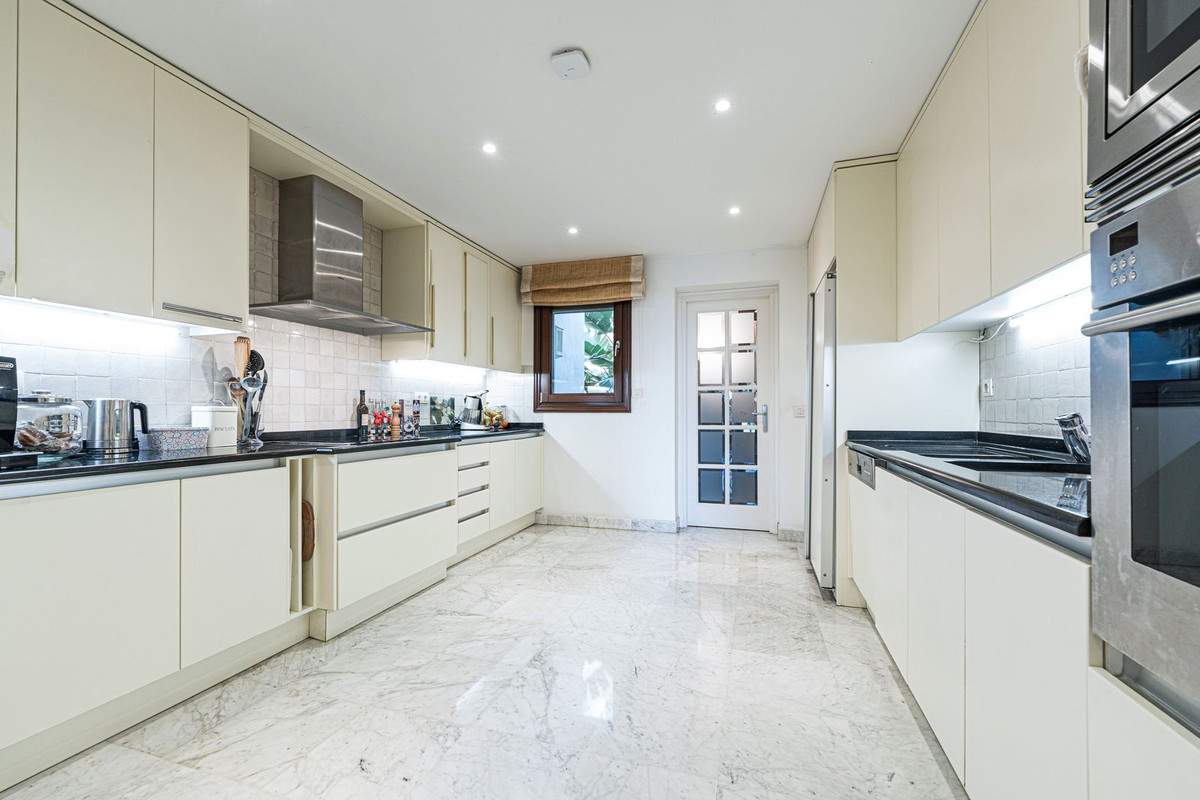 Apartamentos de 3 dormitorios en venta en Milla de Oro – R5395165 Apartamentos de 3 dormitorios en venta en Milla de Oro – R5395165
