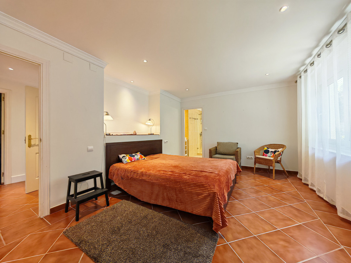 Villas de 5 dormitorios en venta en Marbesa – R5392294 Villas de 5 dormitorios en venta en Marbesa – R5392294