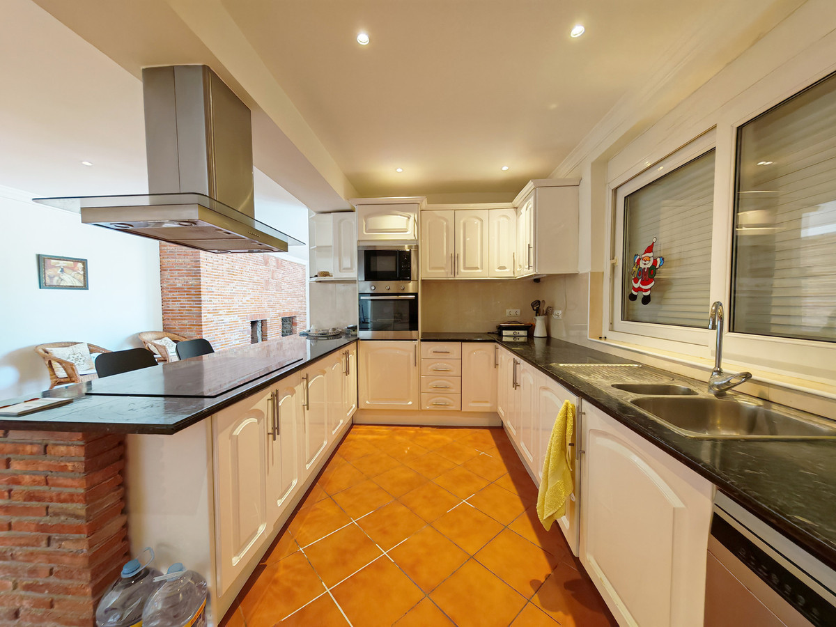 Villas de 5 dormitorios en venta en Marbesa – R5392294 Villas de 5 dormitorios en venta en Marbesa – R5392294