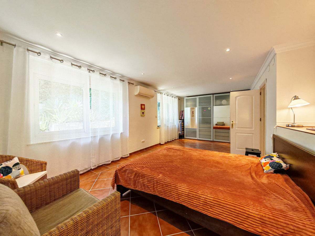 Villas de 5 dormitorios en venta en Marbesa – R5392294 Villas de 5 dormitorios en venta en Marbesa – R5392294