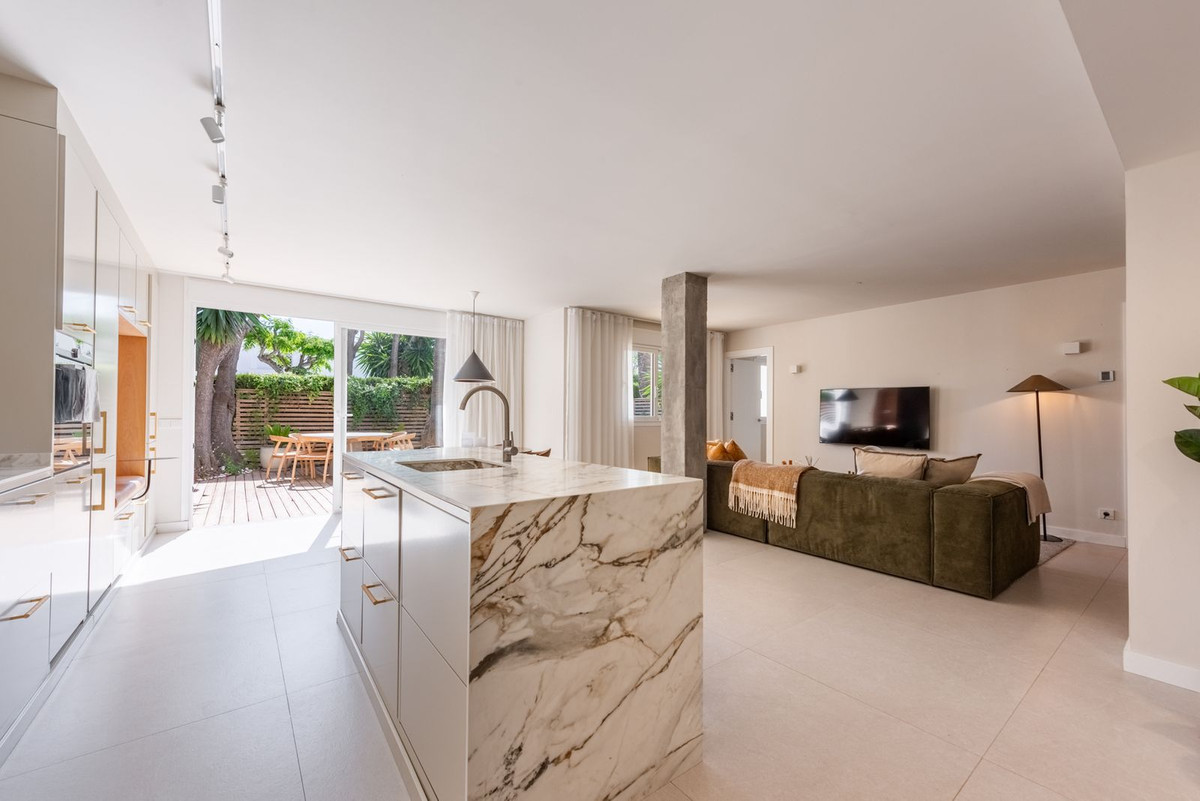 Apartamentos de 3 dormitorios en venta en Nueva Andalucía – R5402278 Apartamentos de 3 dormitorios en venta en Nueva Andalucía – R5402278