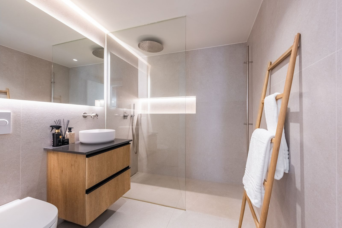 Apartamentos de 3 dormitorios en venta en Nueva Andalucía – R5402278 Apartamentos de 3 dormitorios en venta en Nueva Andalucía – R5402278