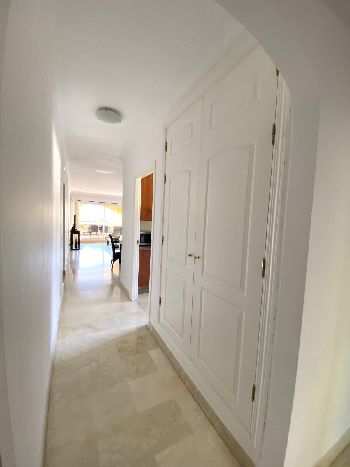 Apartamentos de 3 dormitorios en venta en Elviria – R4937086 Apartamentos de 3 dormitorios en venta en Elviria – R4937086
