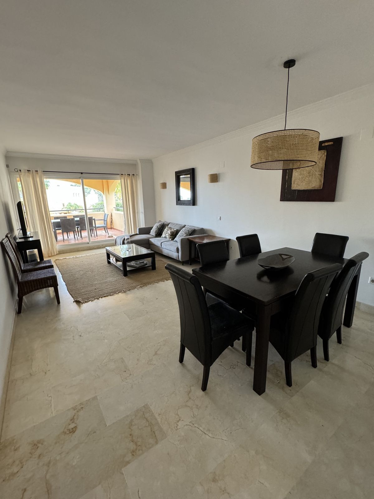 Apartamentos de 3 dormitorios en venta en Elviria – R4937086 Apartamentos de 3 dormitorios en venta en Elviria – R4937086