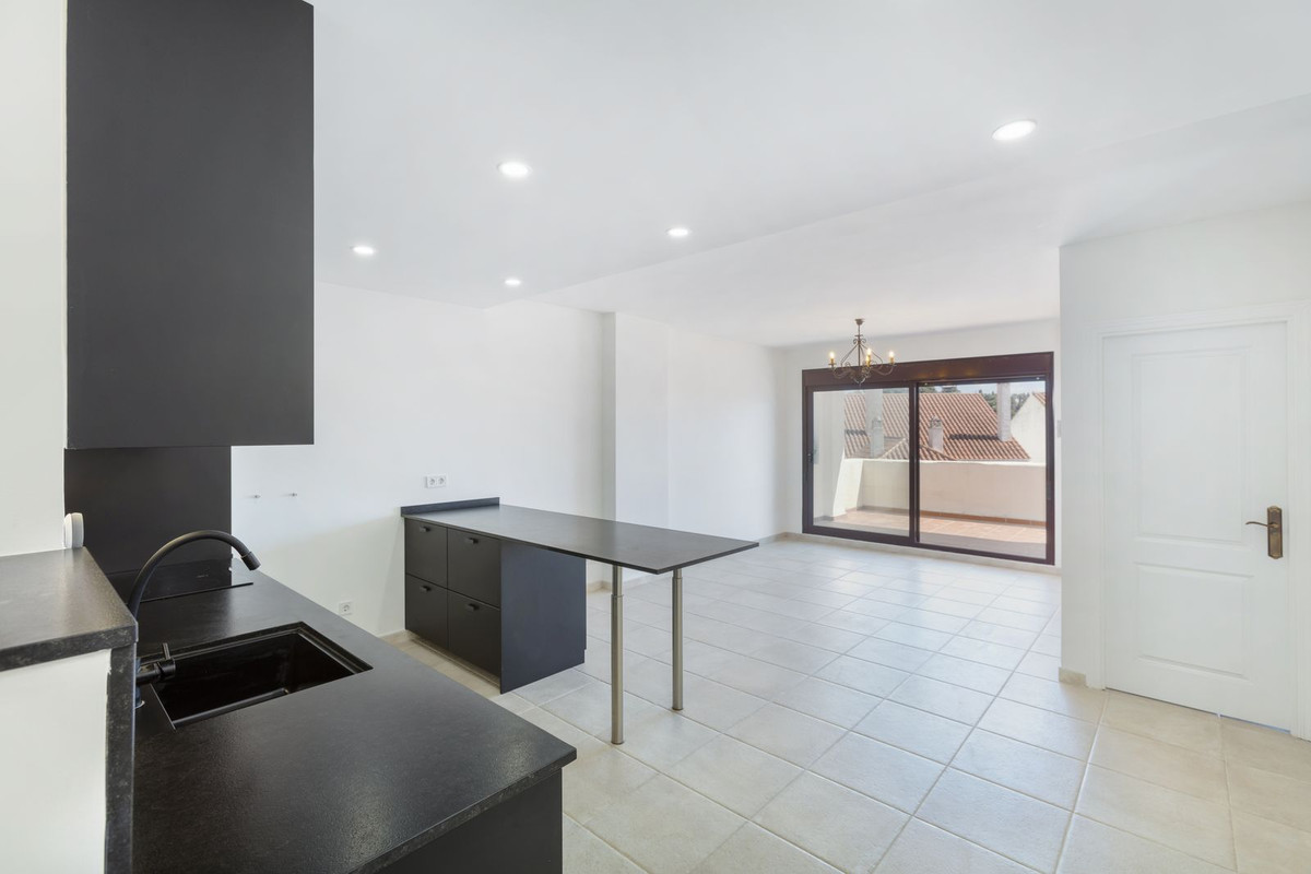 Apartamentos de 3 dormitorios en venta en Nueva Andalucía – R5344102 Apartamentos de 3 dormitorios en venta en Nueva Andalucía – R5344102