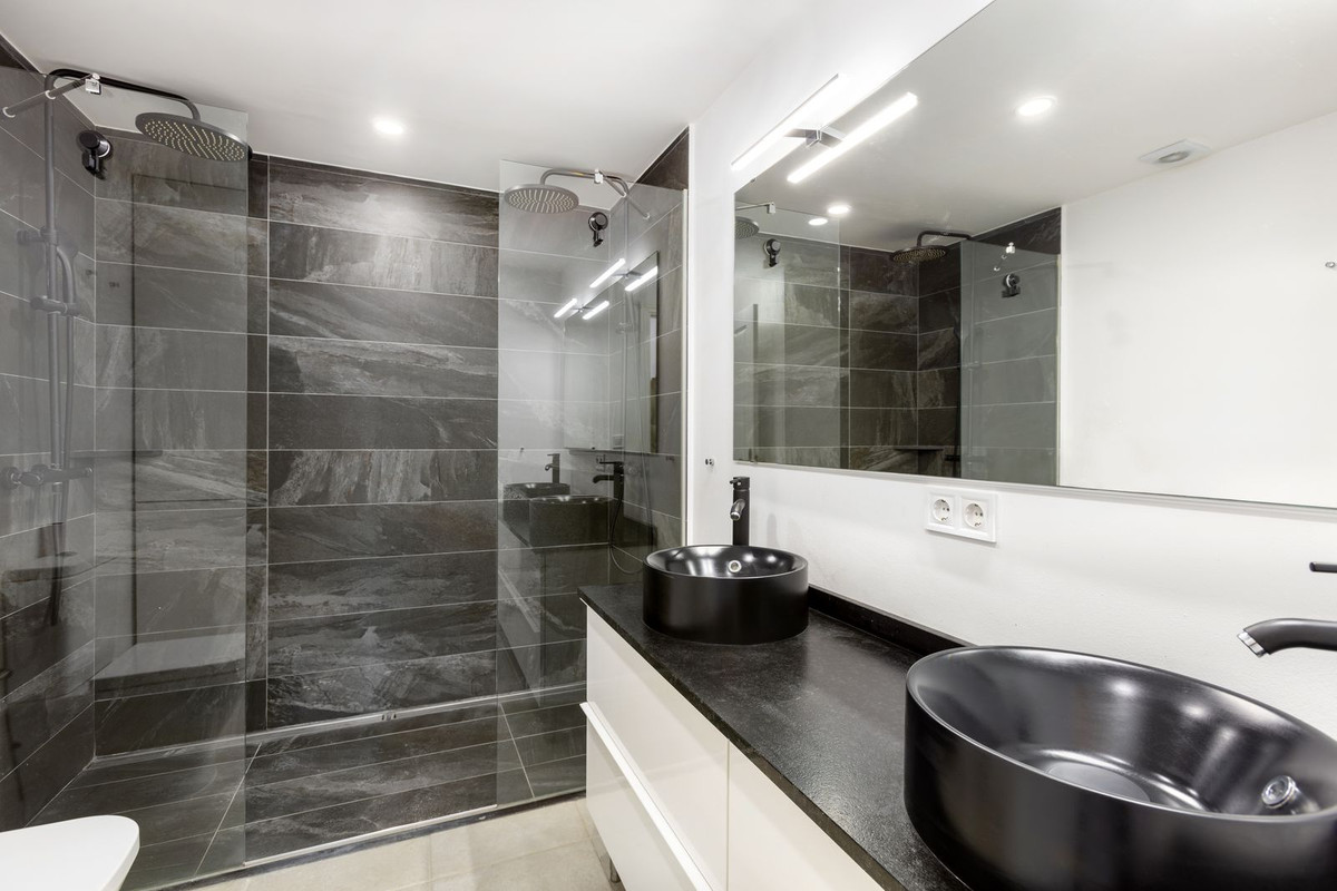 Apartamentos de 3 dormitorios en venta en Nueva Andalucía – R5344102 Apartamentos de 3 dormitorios en venta en Nueva Andalucía – R5344102