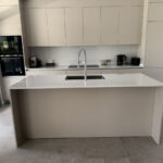 Apartamentos de 4 dormitorios en venta en Marbella – R5250190 Apartamentos de 4 dormitorios en venta en Marbella – R5250190