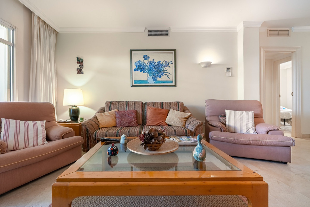 Apartamentos de 2 dormitorios en venta en Nueva Andalucía – R5155369 Apartamentos de 2 dormitorios en venta en Nueva Andalucía – R5155369