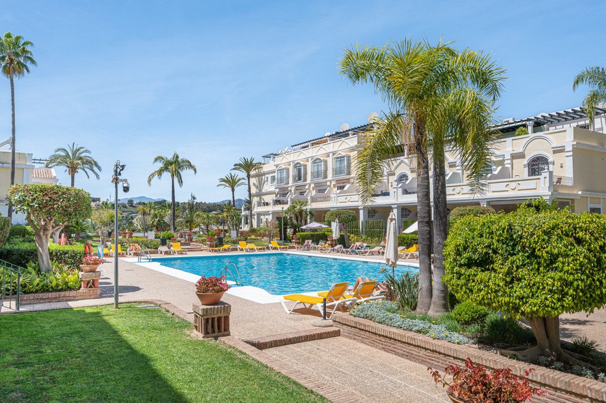 Apartamentos de 2 dormitorios en venta en Nueva Andalucía – R5155369 Apartamentos de 2 dormitorios en venta en Nueva Andalucía – R5155369