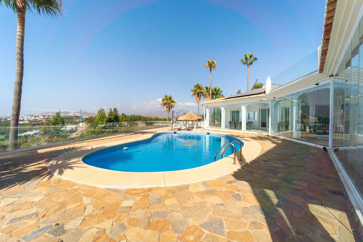 Villas de 5 dormitorios en venta en Mijas – R5189068 Villas de 5 dormitorios en venta en Mijas – R5189068