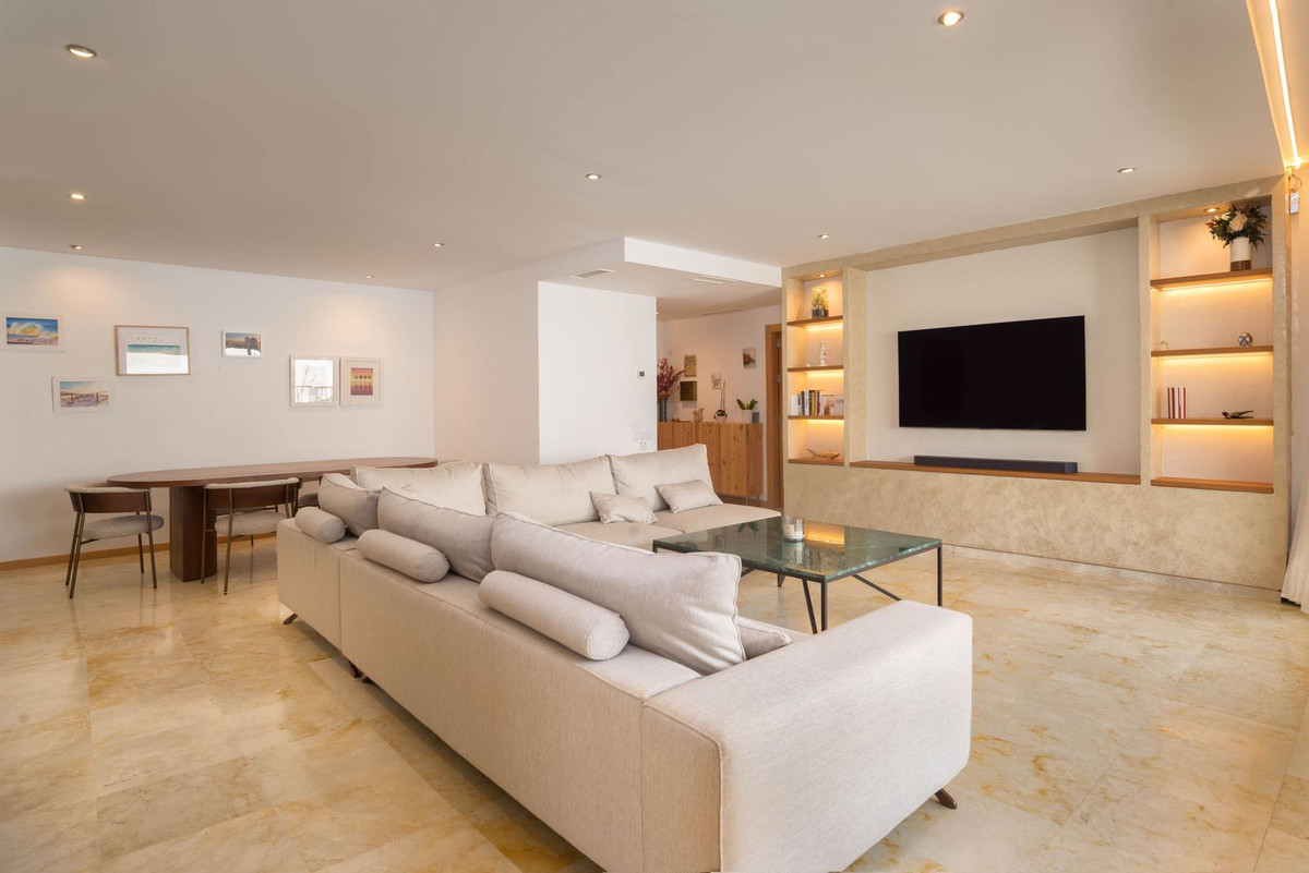 Apartamentos de 3 dormitorios en venta en Altos de los Monteros – R5448931 Apartamentos de 3 dormitorios en venta en Altos de los Monteros – R5448931