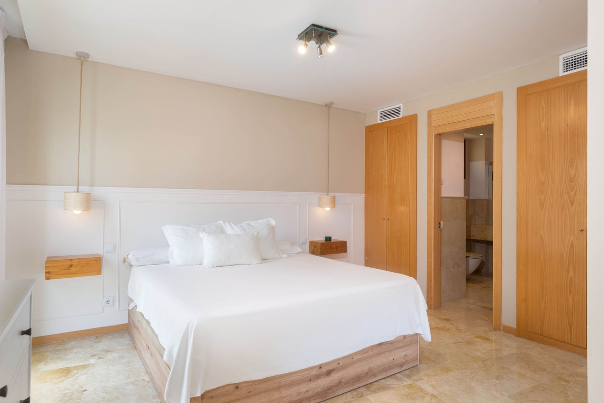 Apartamentos de 3 dormitorios en venta en Altos de los Monteros – R5448931 Apartamentos de 3 dormitorios en venta en Altos de los Monteros – R5448931