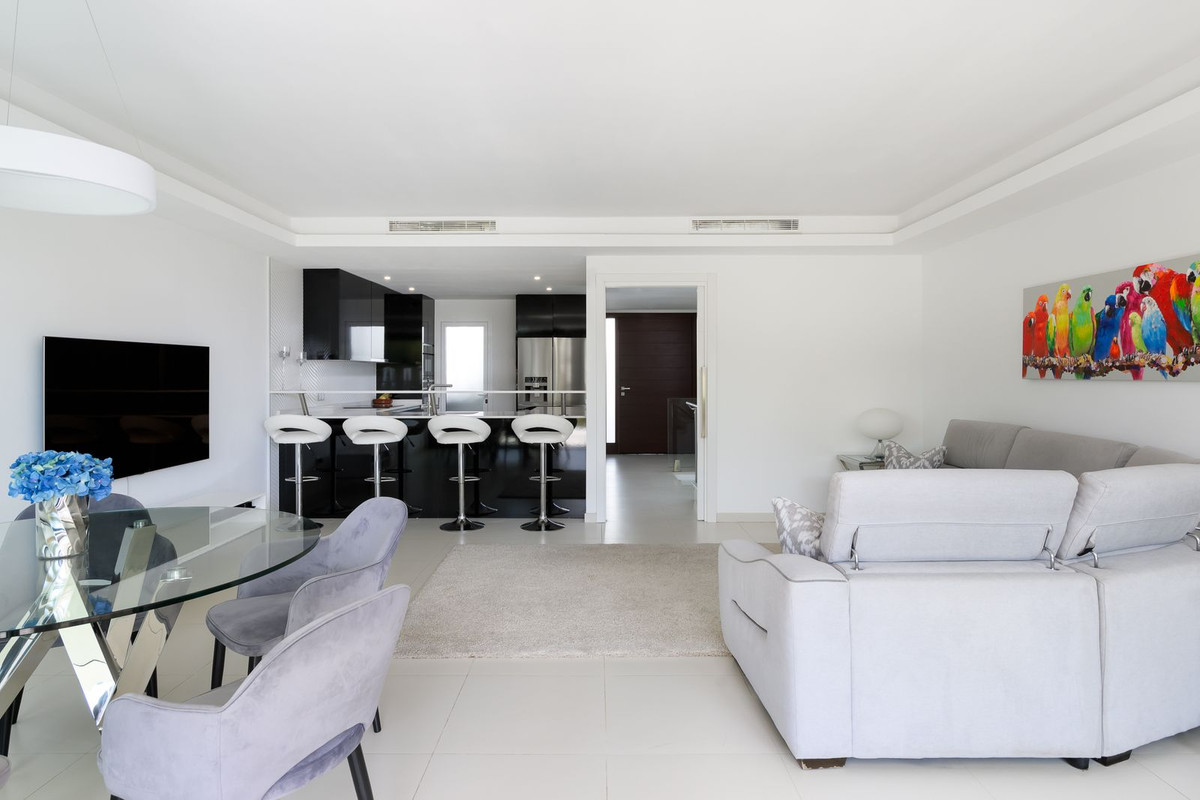 Adosados de 3 dormitorios en venta en Milla de Oro – R5412229 Adosados de 3 dormitorios en venta en Milla de Oro – R5412229