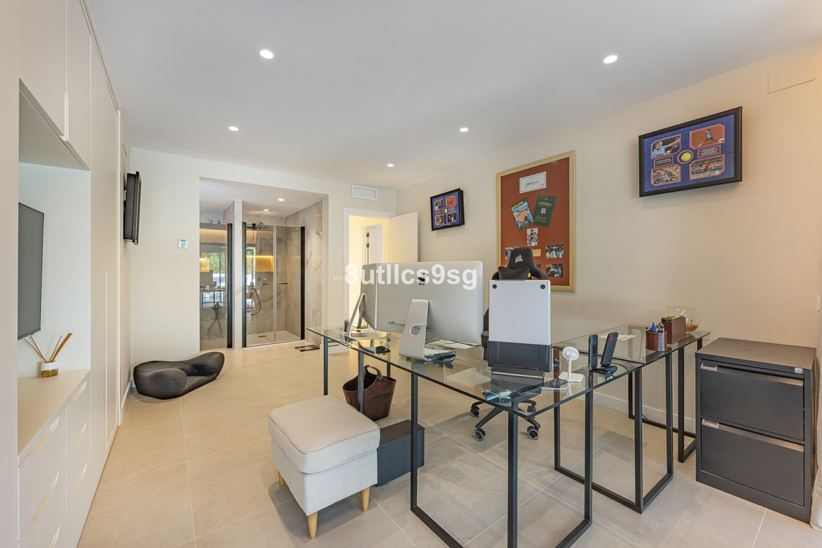 Apartamentos de 3 dormitorios en venta en Milla de Oro – R5050651 Apartamentos de 3 dormitorios en venta en Milla de Oro – R5050651