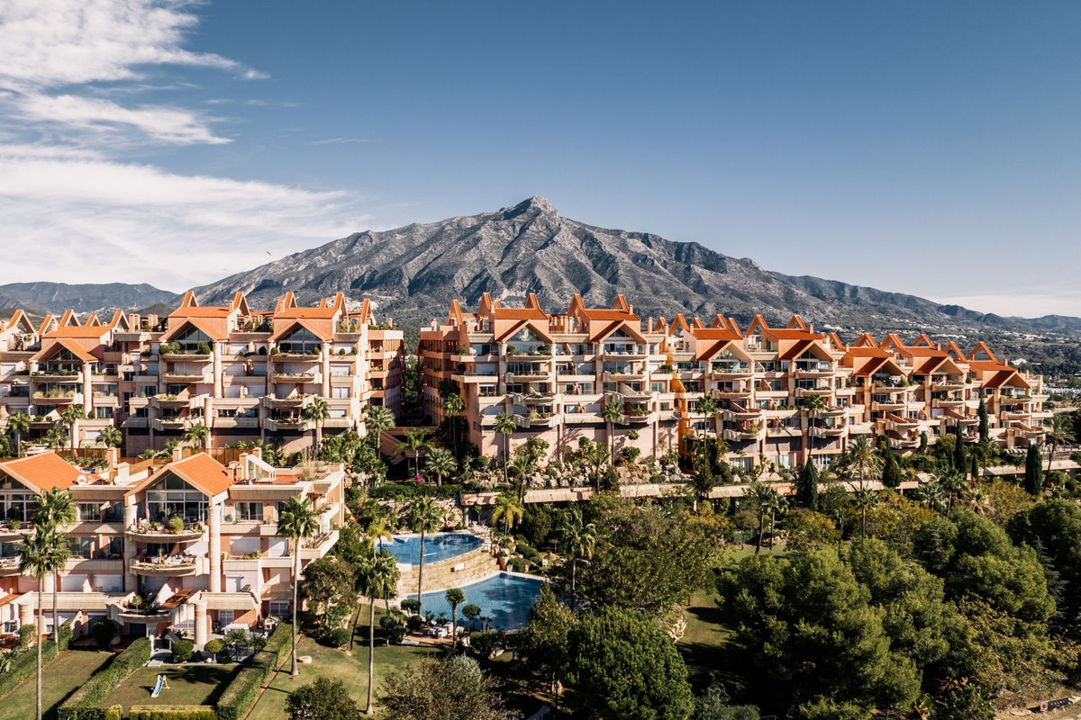 Apartamentos de 2 dormitorios en venta en Nueva Andalucía – R5422051 Apartamentos de 2 dormitorios en venta en Nueva Andalucía – R5422051