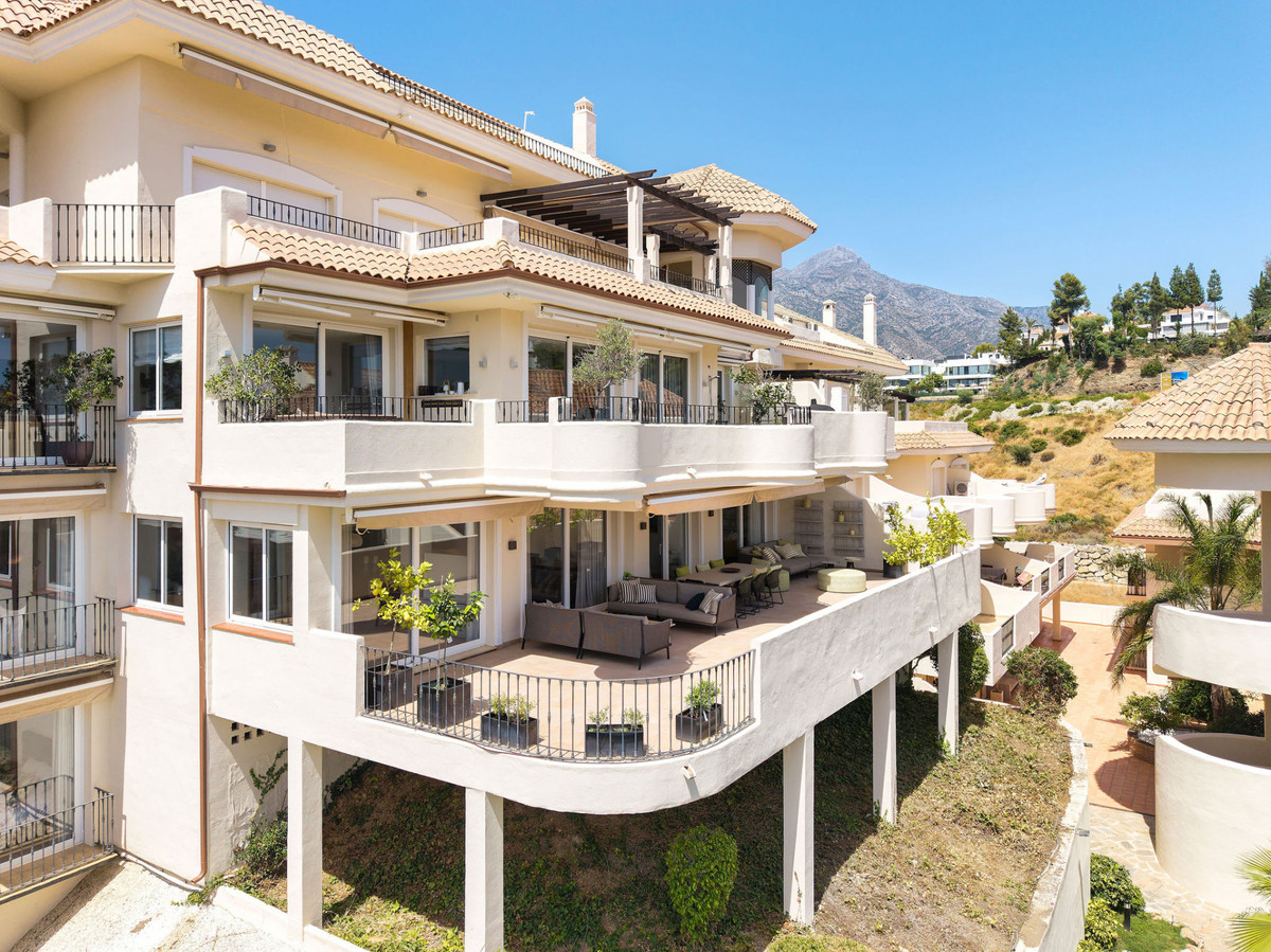 Apartamentos de 4 dormitorios en venta en Nueva Andalucía – R5286649 Apartamentos de 4 dormitorios en venta en Nueva Andalucía – R5286649