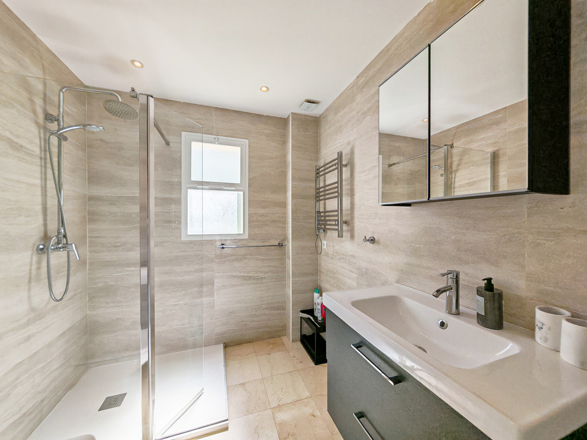Apartamentos de 2 dormitorios en venta en Benahavís – R5411803 Apartamentos de 2 dormitorios en venta en Benahavís – R5411803