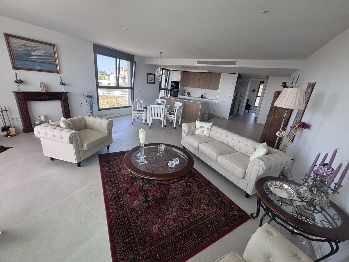 Apartamentos de 3 dormitorios en venta en Selwo – R5408431 Apartamentos de 3 dormitorios en venta en Selwo – R5408431