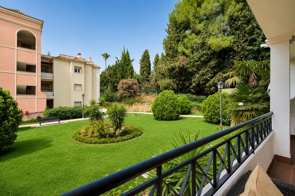 Apartamentos de 3 dormitorios en venta en Nueva Andalucía – R5442127 Apartamentos de 3 dormitorios en venta en Nueva Andalucía – R5442127