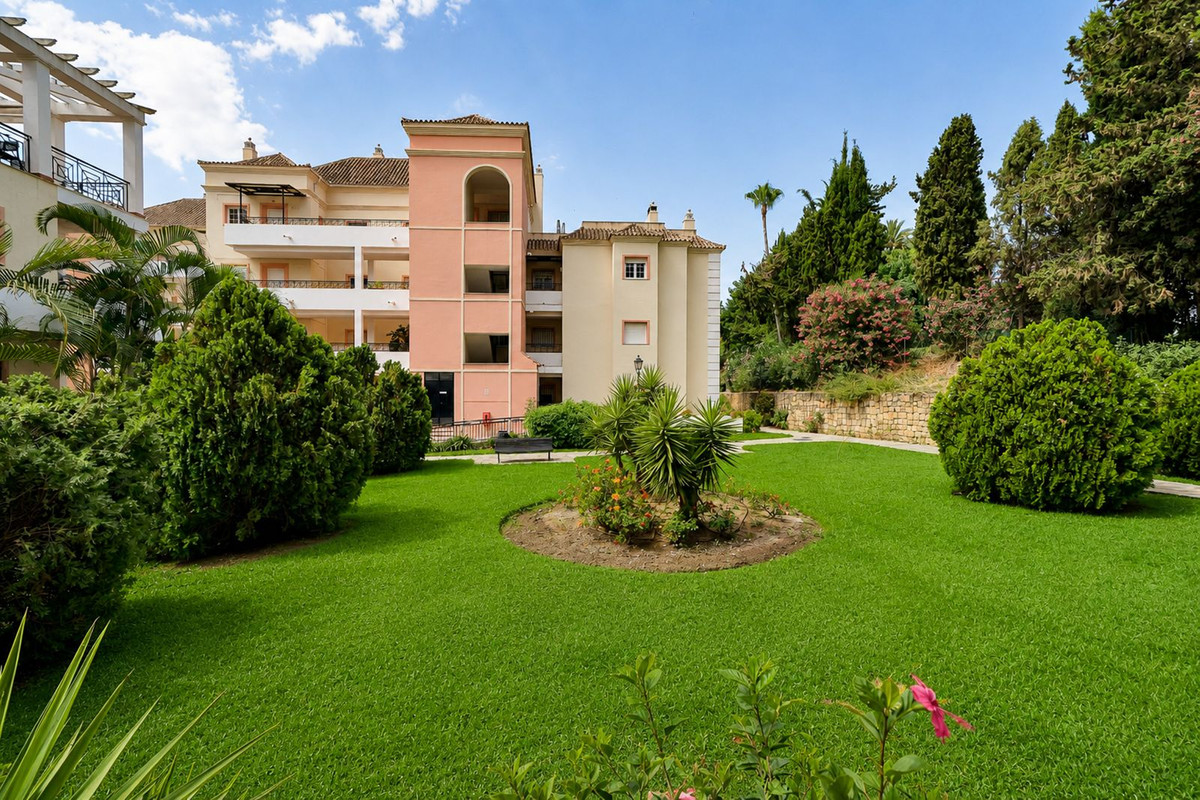 Apartamentos de 3 dormitorios en venta en Nueva Andalucía – R5442127 Apartamentos de 3 dormitorios en venta en Nueva Andalucía – R5442127