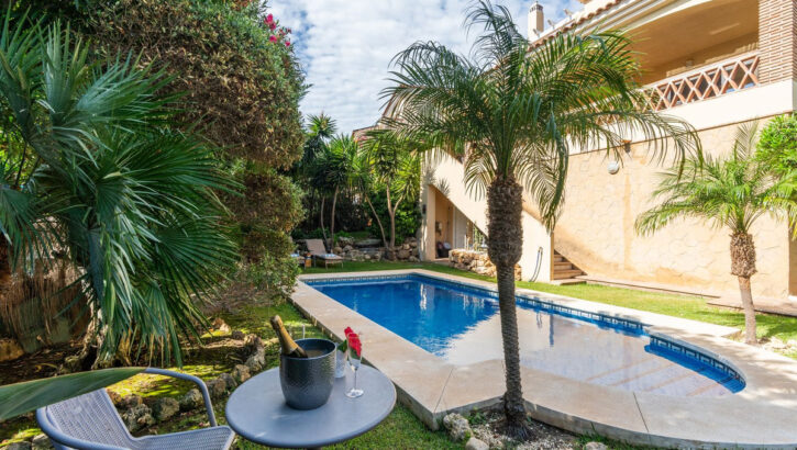 4 bedroom Villas for sale in Riviera del Sol – R5167363 4 bedroom Villas for sale in Riviera del Sol – R5167363 in