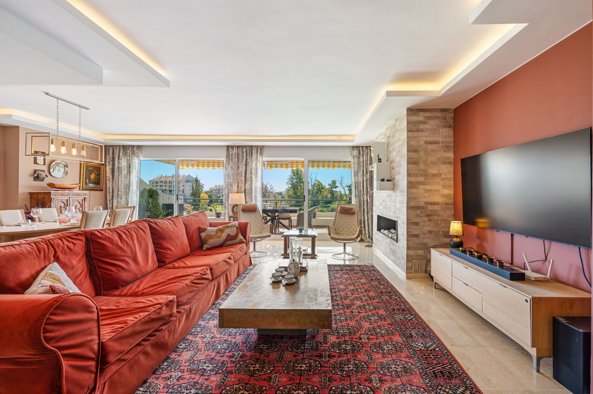 Apartamentos de 4 dormitorios en venta en Guadalmina Alta – R5349172 Apartamentos de 4 dormitorios en venta en Guadalmina Alta – R5349172