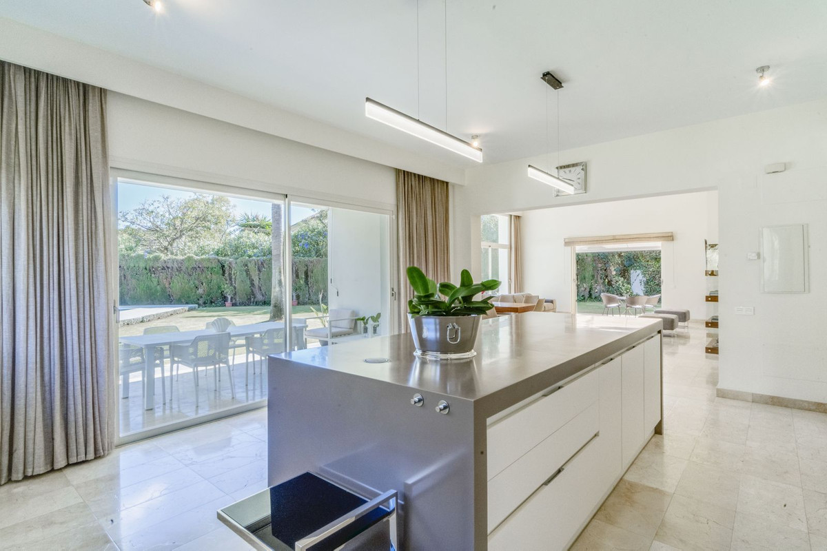 3 bedroom Villas for sale in Guadalmina Baja – R5160247 3 bedroom Villas for sale in Guadalmina Baja – R5160247