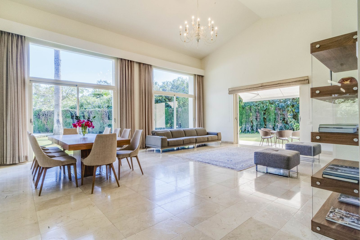 3 bedroom Villas for sale in Guadalmina Baja – R5160247 3 bedroom Villas for sale in Guadalmina Baja – R5160247