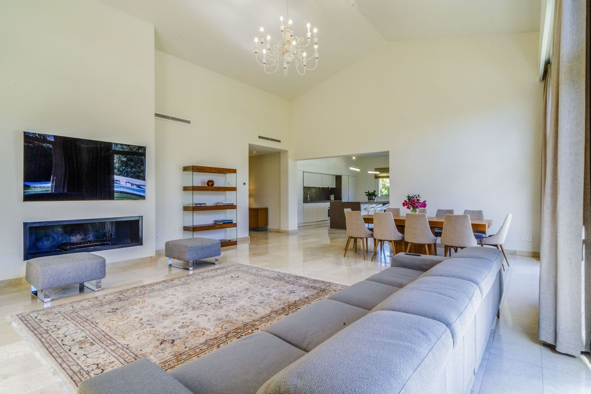 3 bedroom Villas for sale in Guadalmina Baja – R5160247 3 bedroom Villas for sale in Guadalmina Baja – R5160247