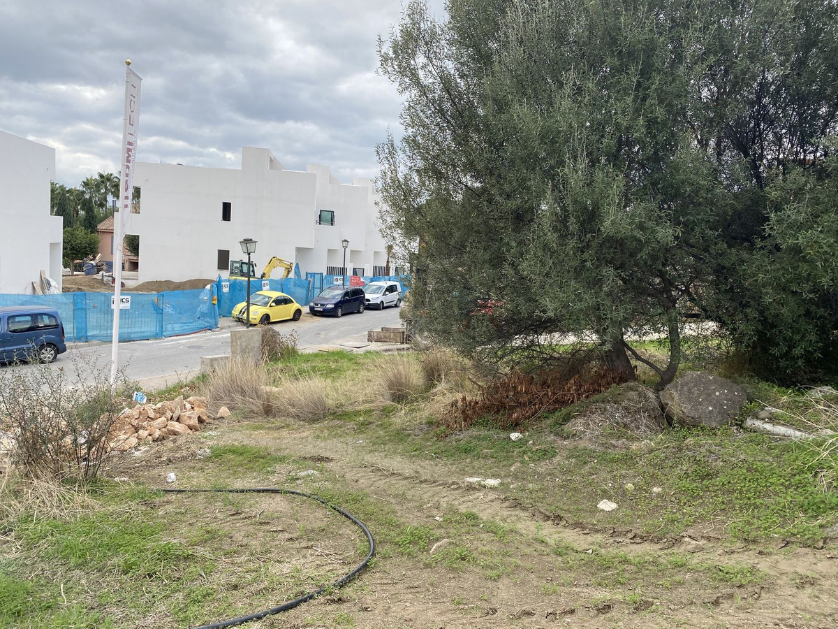 Plots for sale in Nueva Andalucía – R5431261 Plots for sale in Nueva Andalucía – R5431261