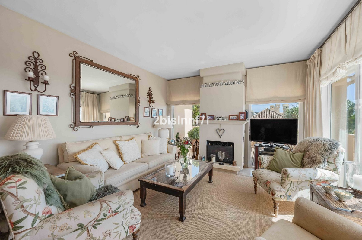 Apartamentos de 3 dormitorios en venta en Elviria Hills – R5337391 Apartamentos de 3 dormitorios en venta en Elviria Hills – R5337391