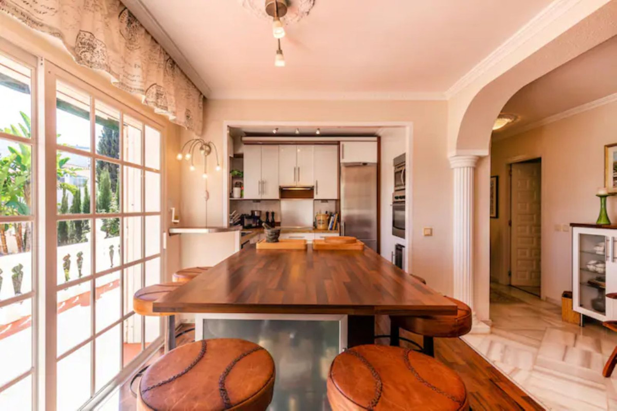5 bedroom Villas for sale in Nueva Andalucía – R4682197 5 bedroom Villas for sale in Nueva Andalucía – R4682197
