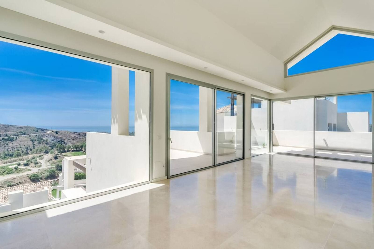 4 bedroom Penthouses for sale in Benahavís – R5011201 4 bedroom Penthouses for sale in Benahavís – R5011201